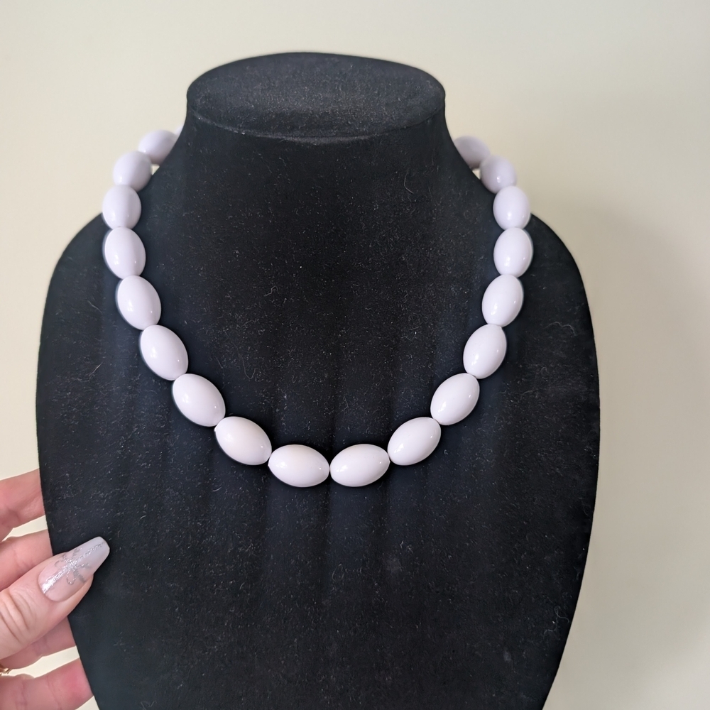 Vintage White Beaded Necklace